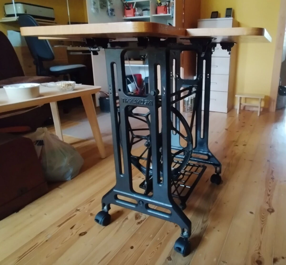 TIKKAKOSKI Folding Table with Wooden Top and Iron Frame