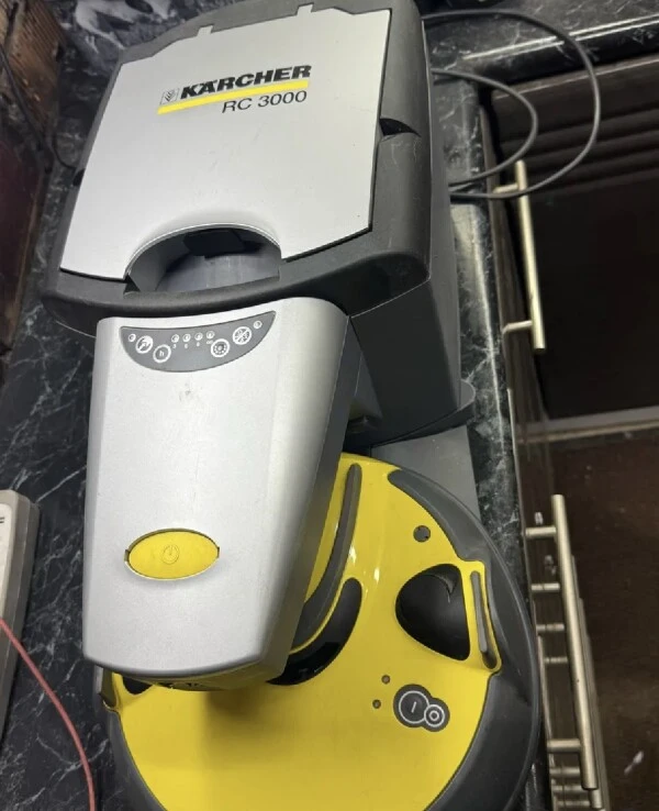 Karcher RC 3000 robotpūķis vakuums
